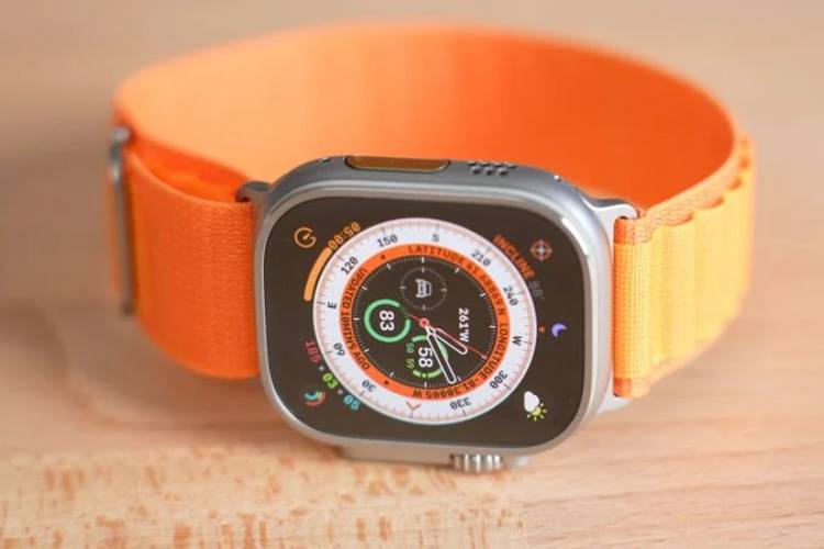 Apple Watch Ultra พร้อมจอแสดงผล MicroLED มีข่าวลือ
